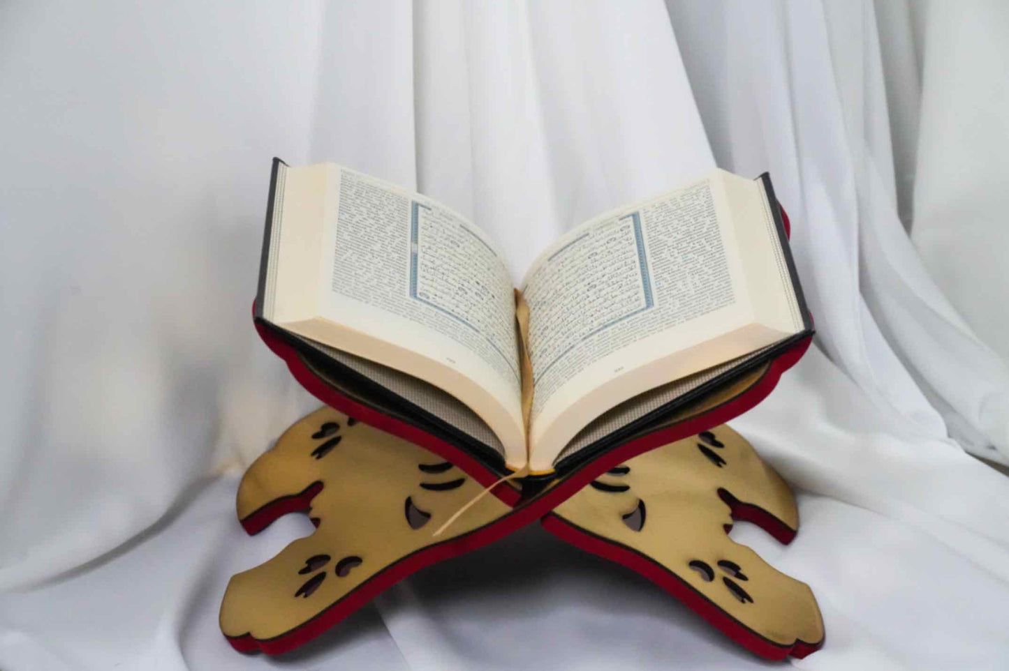 Hochwertiger Holz-Quran Ständer – Praktisch und Stilvoll